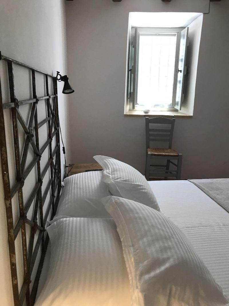 1880 Luxury Apartments イドラ エクステリア 写真
