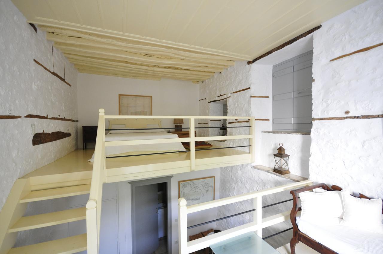 1880 Luxury Apartments イドラ エクステリア 写真